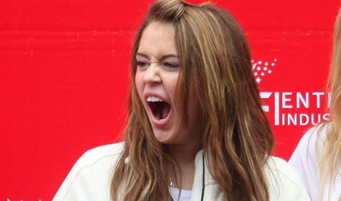 Women yawn more than men - study